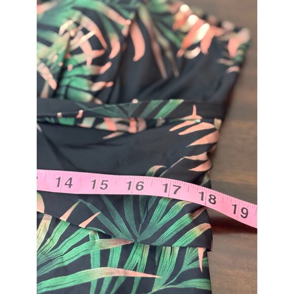 City Chic Black and Tropical Low Cut Swimsuit Multi-color XL/22 - Picture 9 of 12